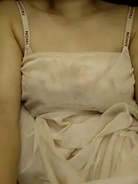 Merrylinh online show from 04/13/26, 09:41