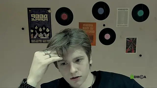 james monkey online show from 01/11/26, 11:11