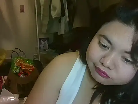 Snapshot of Allie_143 chatting on 02/27/26, 09:42 Allie 143 online show from 02/27/26, 09:42