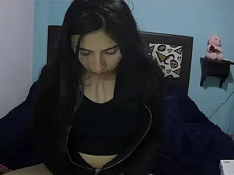 Emily Gree online show from 05/13/26, 01:12