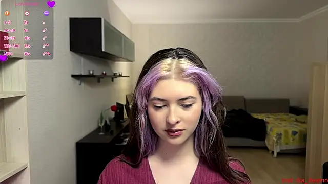 Dia DeAmas online show from 04/17/26, 11:24