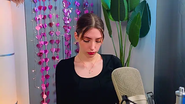 BrianneMallory online show from 02/20/26, 08:16