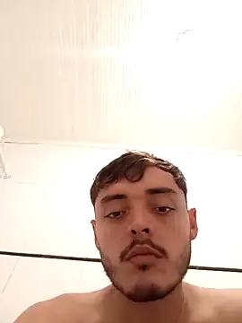 Juninho18c online show from 04/20/26, 05:03