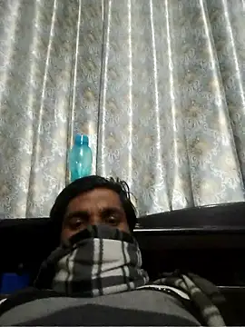 Snapshot of arsdeep1989 chatting on 01/11/26, 01:40 arsdeep1989 online show from 01/11/26, 01:40