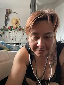 NymphoBuzi online show from 01/14/26, 06:44