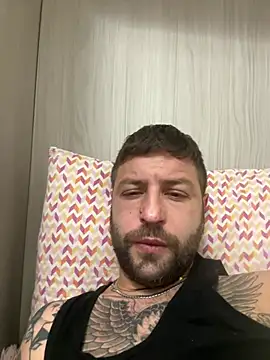 ASannicand64659 online show from 01/11/26, 06:37