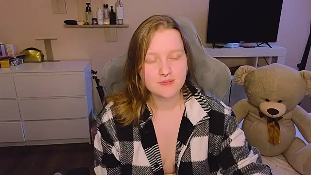 Ol1via online show from 03/21/26, 01:15