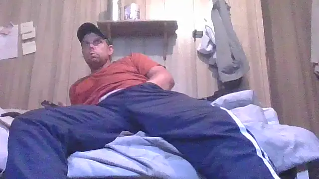 HottiesHoles online show from 05/31/26, 10:54