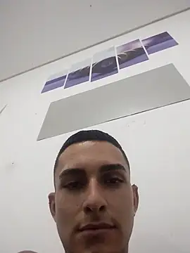 Fefe2805 online show from 03/25/26, 10:30