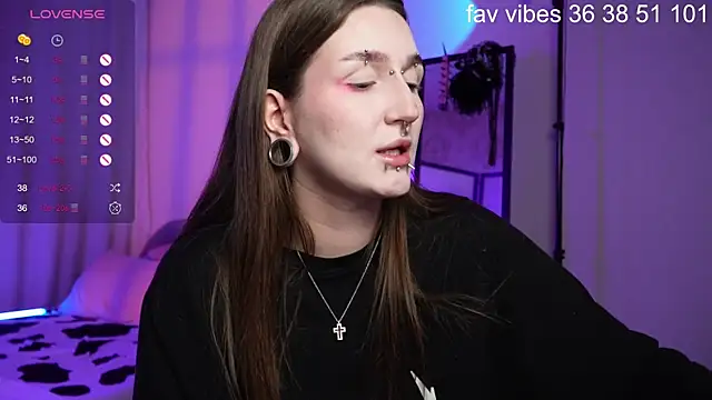 Alice Goth online show from 06/16/26, 04:45