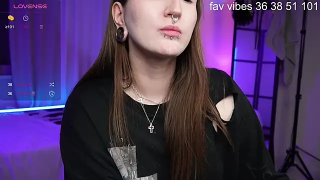 Alice Goth online show from 07/15/26, 08:10