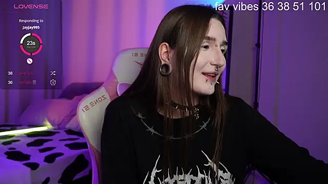 Alice Goth online show from 07/02/26, 05:46