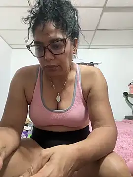 Flabia Roses online show from 01/08/26, 01:22