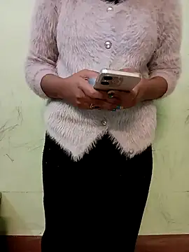 Riya hot4 online show from 01/09/26, 06:42