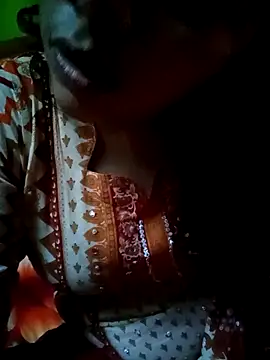 Snapshot of tusiakter4433 chatting on 02/27/26, 02:45 tusiakter4433 online show from 02/27/26, 02:45