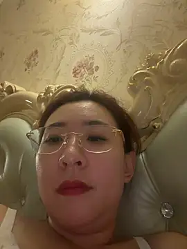 Jingjingxiang-520 online show from 05/13/26, 02:57