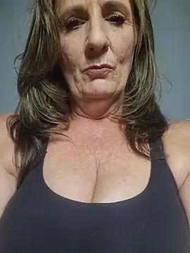 HotAzMilf online show from 02/06/26, 09:27