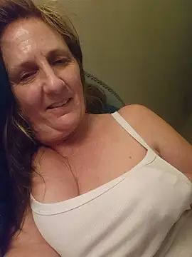 HotAzMilf online show from 02/18/26, 09:28