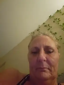 HotAzMilf online show from 04/07/26, 09:00