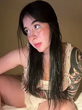 evelynrosess1 online show from 05/01/26, 01:32