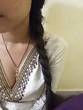 Snapshot of Kanchan7909 chatting on 05/15/26, 04:27 Kanchan7909 online show from 05/15/26, 04:27