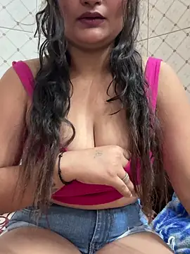 Snapshot of Curvy_Anaya chatting on 06/08/26, 11:44 Curvy Anaya online show from 06/08/26, 11:44