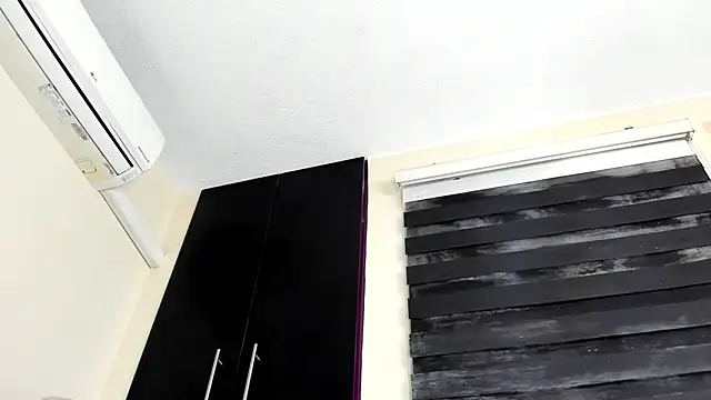 vanesadimaria online show from 12/16/25, 04:55