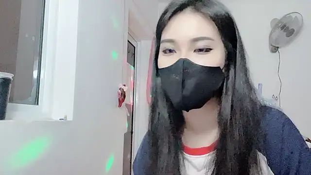 Tieu-May online show from 07/27/26, 09:33