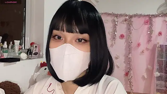 Tieu-May online show from 03/15/26, 07:48