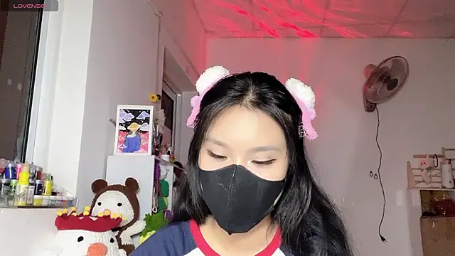 Tieu-May online show from 04/19/26, 09:28