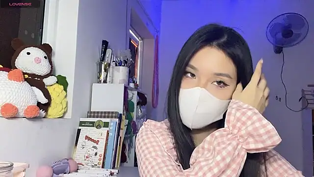 Tieu-May online show from 04/15/26, 08:53