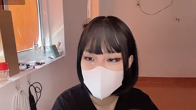 Tieu-May online show from 02/09/26, 06:33