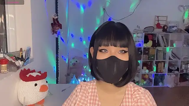 Tieu-May online show from 03/04/26, 07:38