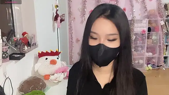 Tieu-May online show from 03/12/26, 05:34