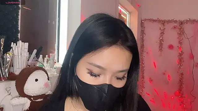 Tieu-May online show from 03/17/26, 09:34