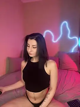 ValeryAlfie online show from 02/25/26, 04:40