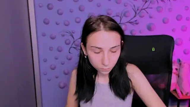 sweetie chloe  online show from 01/06/26, 09:46