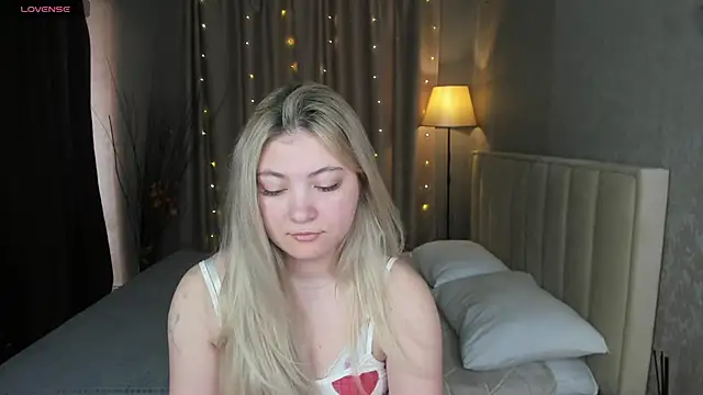 Angel  Grace online show from 06/05/26, 12:26