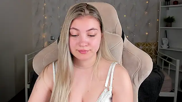 Angel  Grace online show from 04/11/26, 07:45