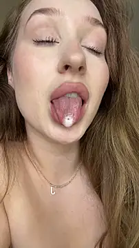 cuteeyesbaby online show from 05/31/26, 10:54