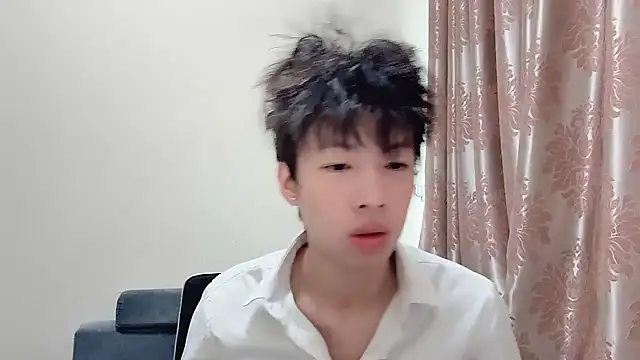 afahyu online show from 01/17/26, 01:42