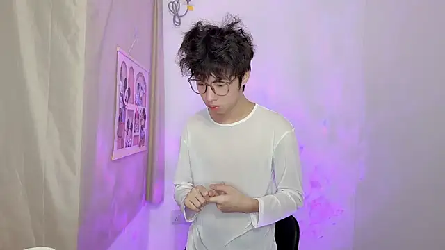 Snapshot of afahyu chatting on 03/13/26, 01:43 afahyu online show from 03/13/26, 01:43