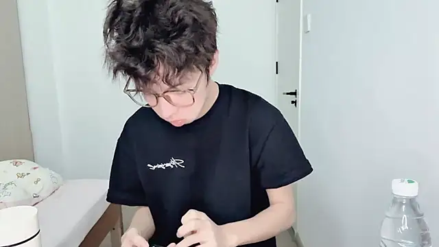 afahyu online show from 02/24/26, 02:34