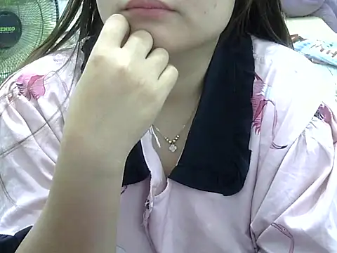Sarah no land online show from 05/10/26, 07:12