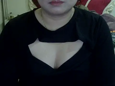 Sarah no land online show from 01/10/26, 04:13