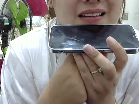 Sarah no land online show from 03/18/26, 04:30