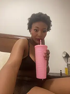 MOONSTONE2020 online show from 01/12/26, 07:04