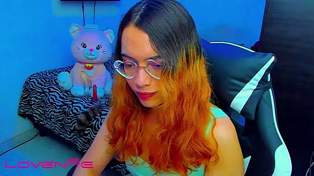 lillykittyyy online show from 04/23/26, 03:13