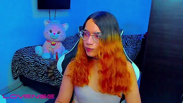 lillykittyyy online show from 04/19/26, 03:18