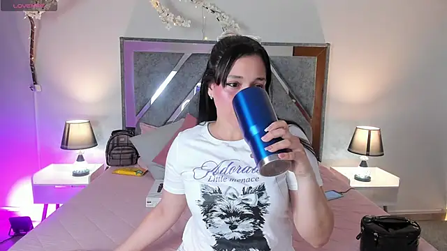 Astrid williams online show from 05/09/26, 02:04